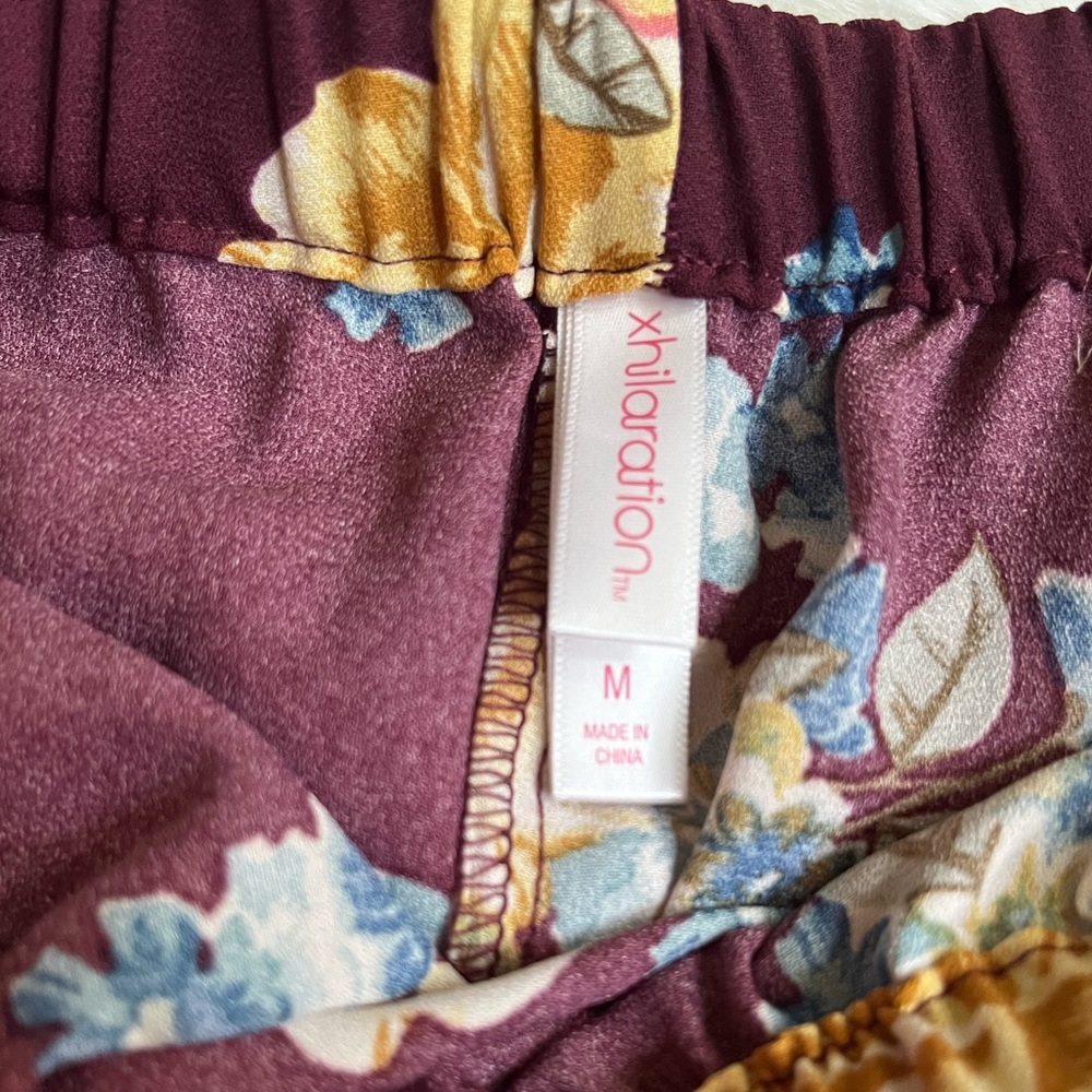 Xhiliration Maroon Floral Off the Shoulder Midi Dress Size Medium - Picture 4 of 6